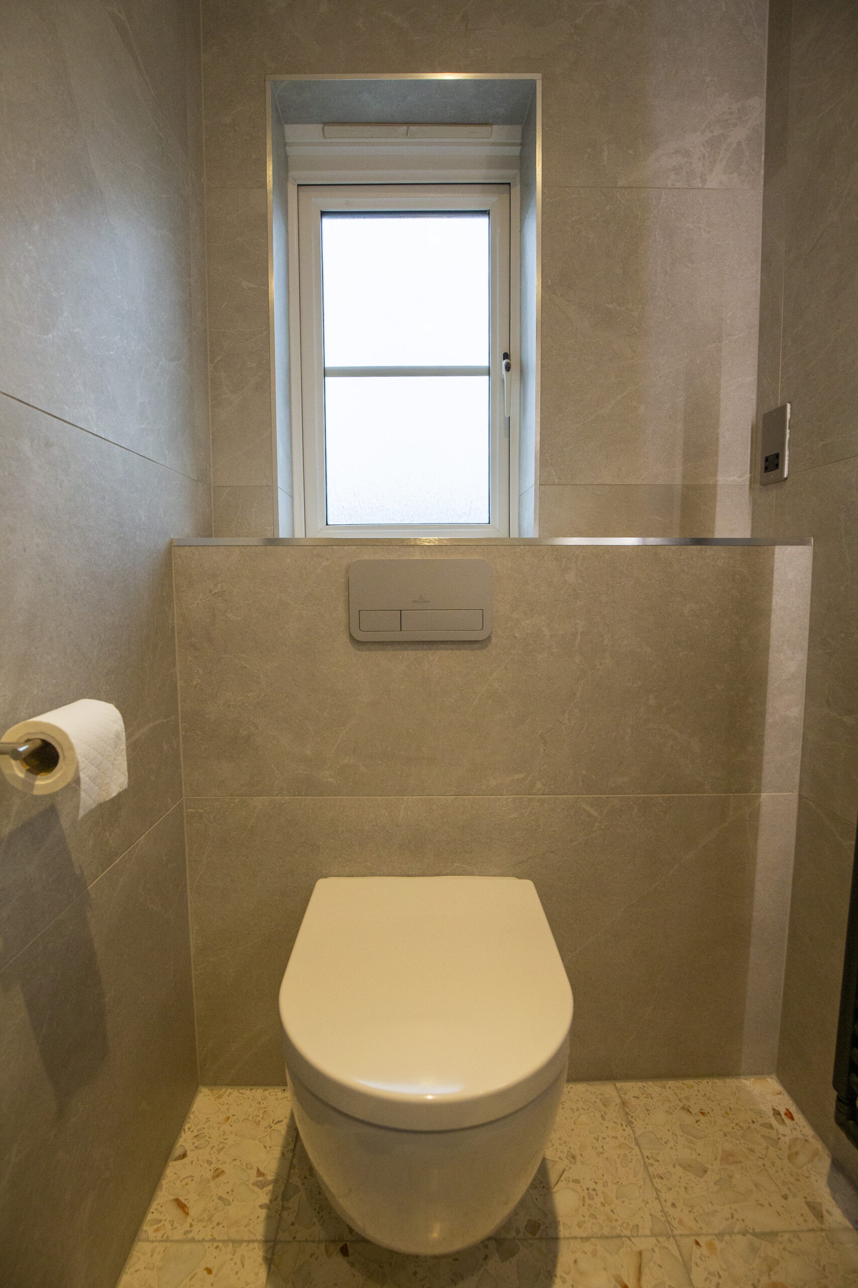 Toliet house NO 5